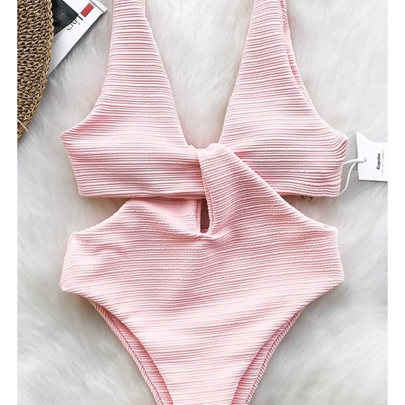 NWT bathing suit - Picture 3 of 4